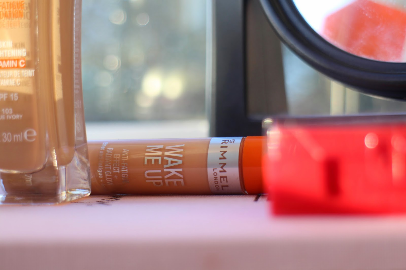 'Wake Me Up' concealer review by Rimmel Makeup