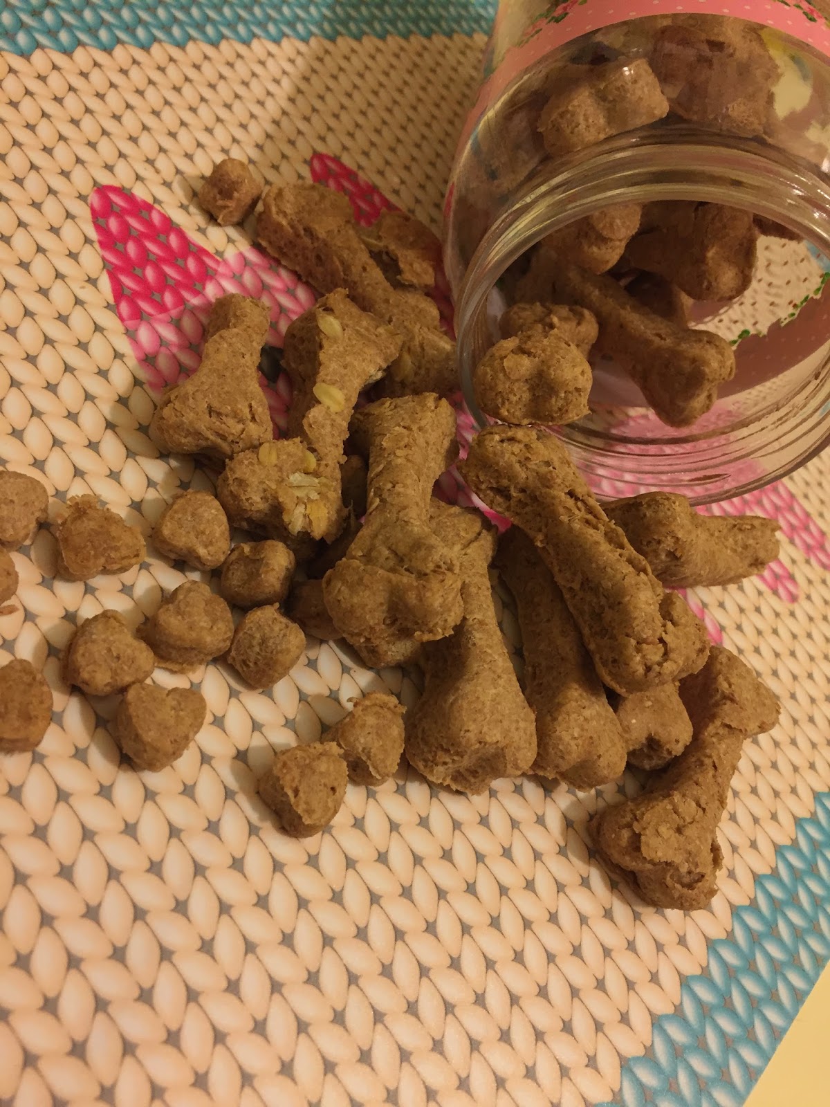 Köpekler İçin Kurabiye Tarifi Köpekler İçin Kurabiye Tarifi