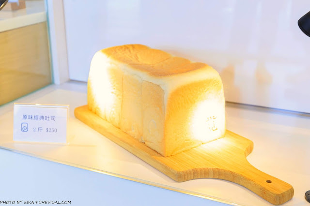 一覚ichisatori bakery高級食パン専門店,台中首家日本高級生吐司專門店,網路預購已排至五月中旬!