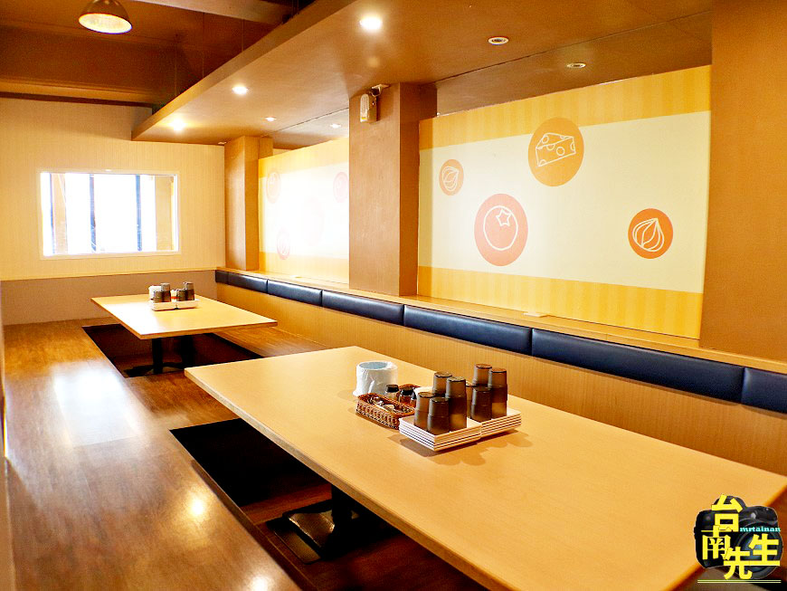 台南披薩吃到飽/手工現做窯爐燒烤/特調配方麵皮搭配豐富餡料/20多種披薩口味一次滿足/披薩、炸雞、脆薯、義大利麵、飲料、沙拉、濃湯、冰淇淋無限供應/不收服務費