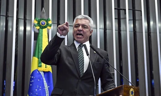 Após morte de Olimpio, Bolsonaro cancela solenidade de entrega da MP do auxílio emergencial