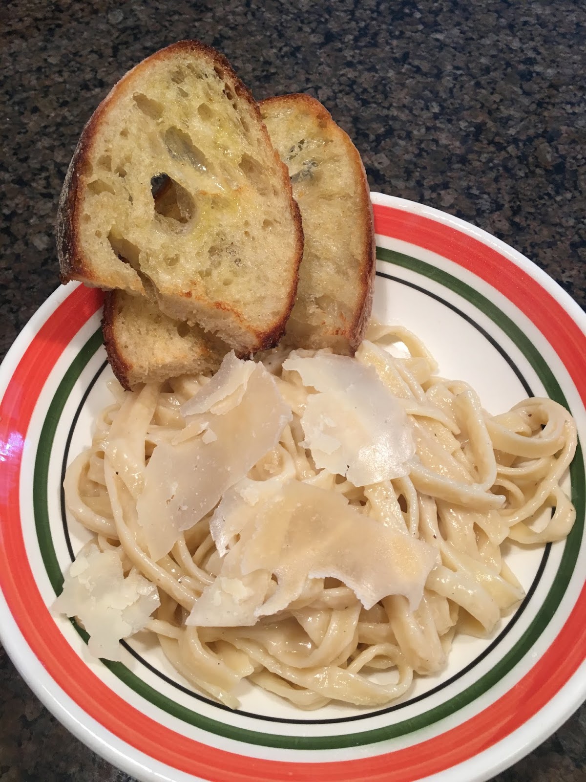 YankeeBelle Cafe Fettuccine Alfredo with... Oat Milk?