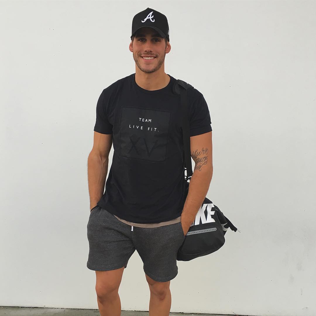 cute-gay-gym-guys-smiling-stylish-models