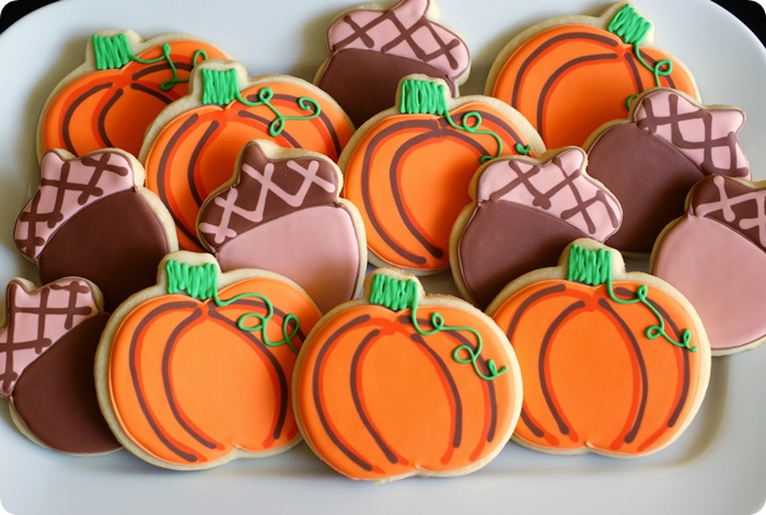 7 Fall-Themed Decorated Cookies that Aren't Halloween