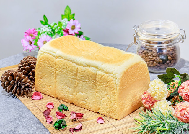 一覚ichisatori bakery高級食パン専門店,台中首家日本高級生吐司專門店,網路預購已排至五月中旬!