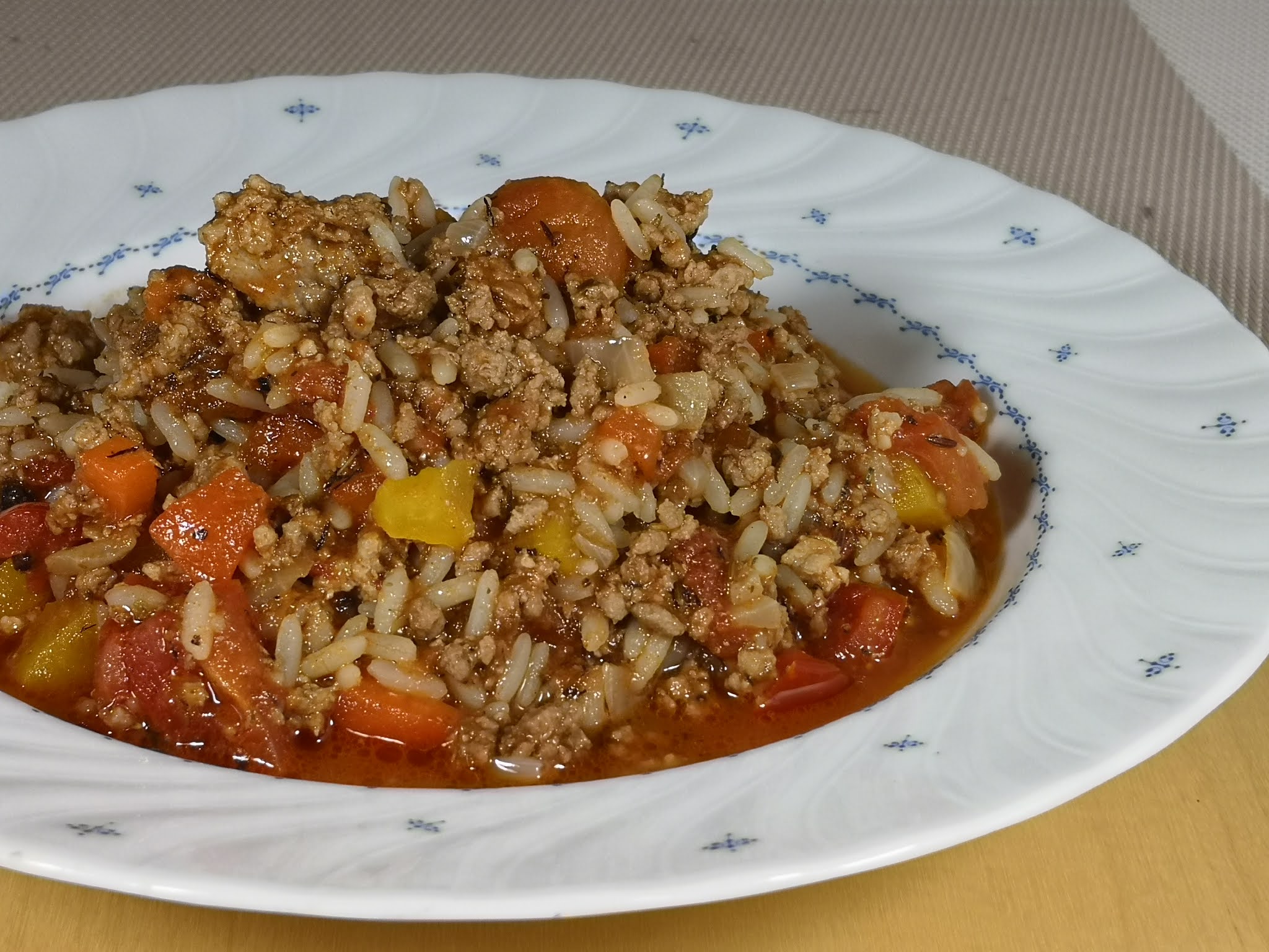 charlies Rezepte: Paprika-Hackpfanne mit Reis