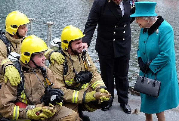 Britain's Queen Elizabeth visited Sutherland at West India Dock in London. Style of Queen Elizabeth.