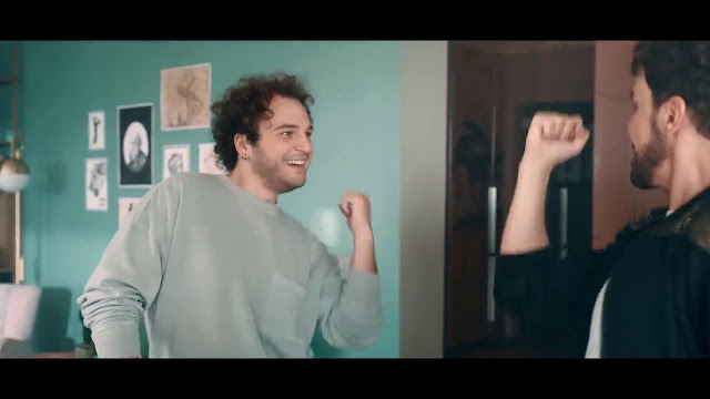 Azar Faruk K reklam görseli