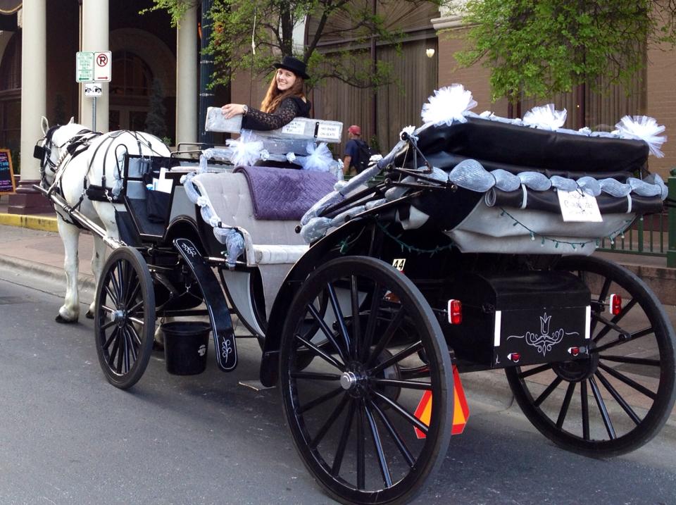 Dream Horse Carriage Company Reproduction Victorian Horse and