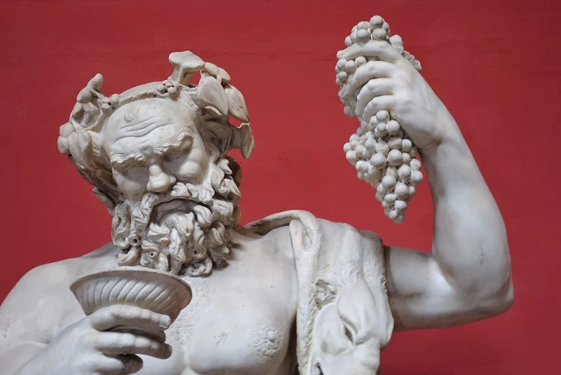 Dionísio: O Deus do Vinho e da Folia na Mitologia Grega