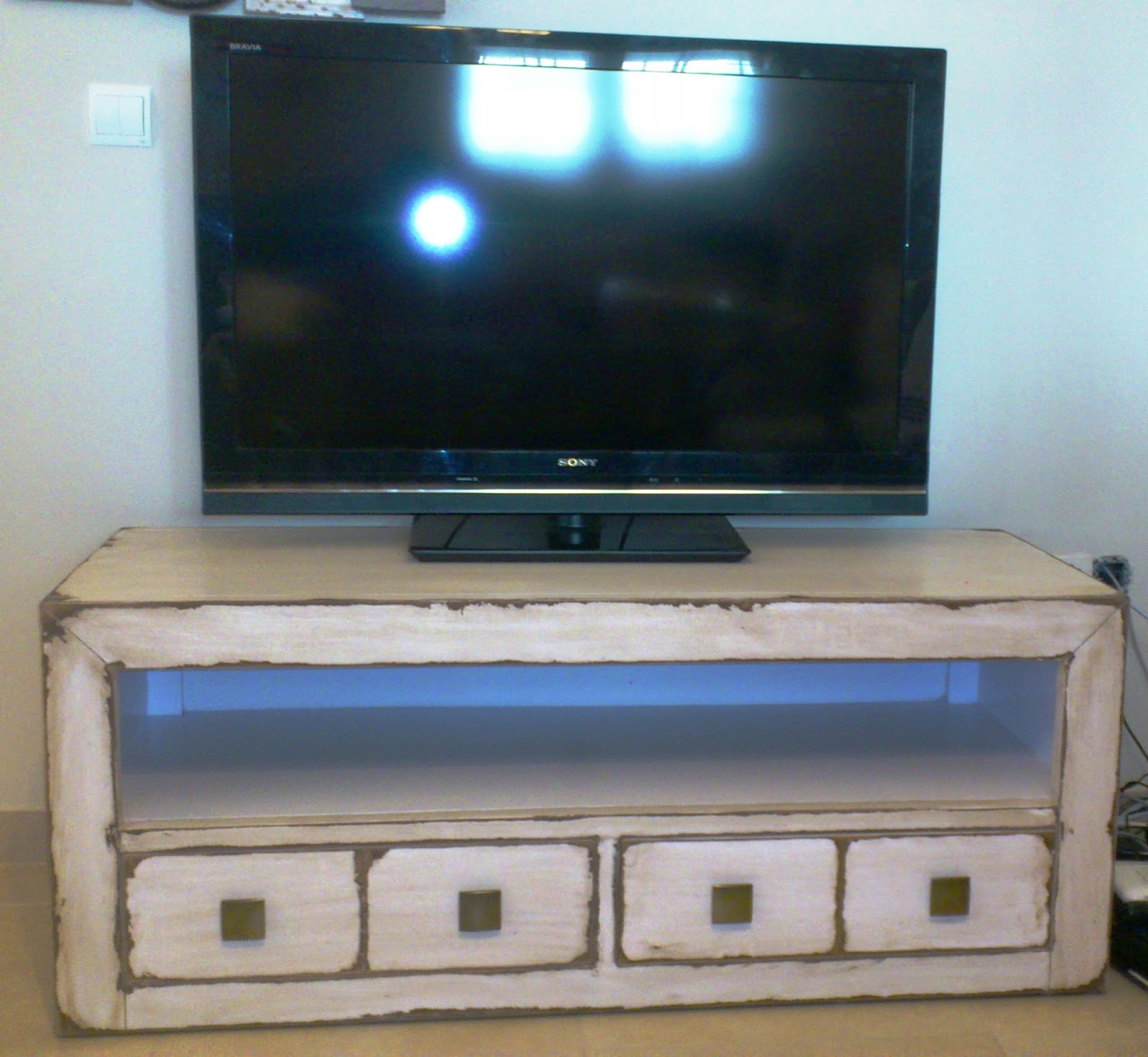 DeCals Creaciones: MUEBLE TV