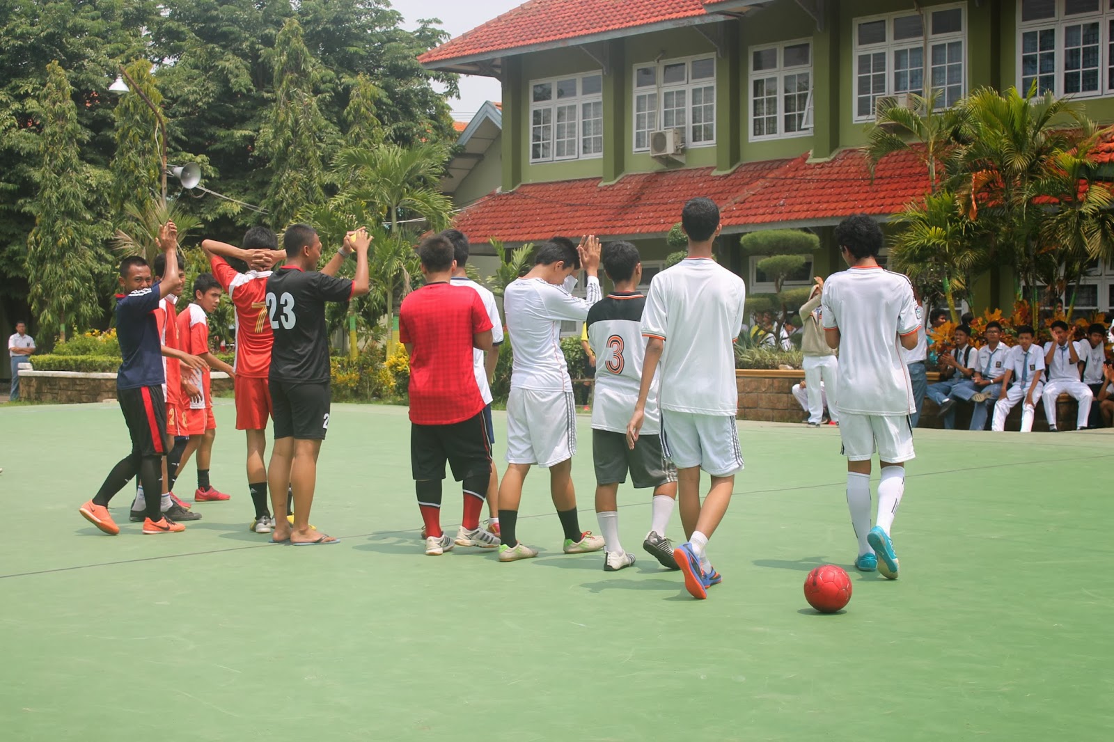 farting rainbow TARKAS YUK (1)