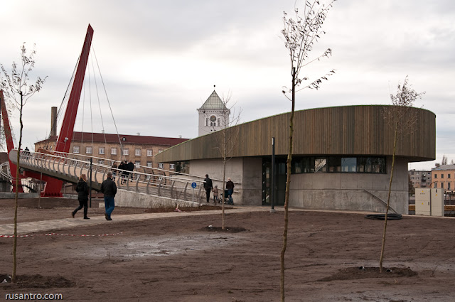 Mītavas gājēju tilts Jāņa Čakstes bulvāris Jelgava