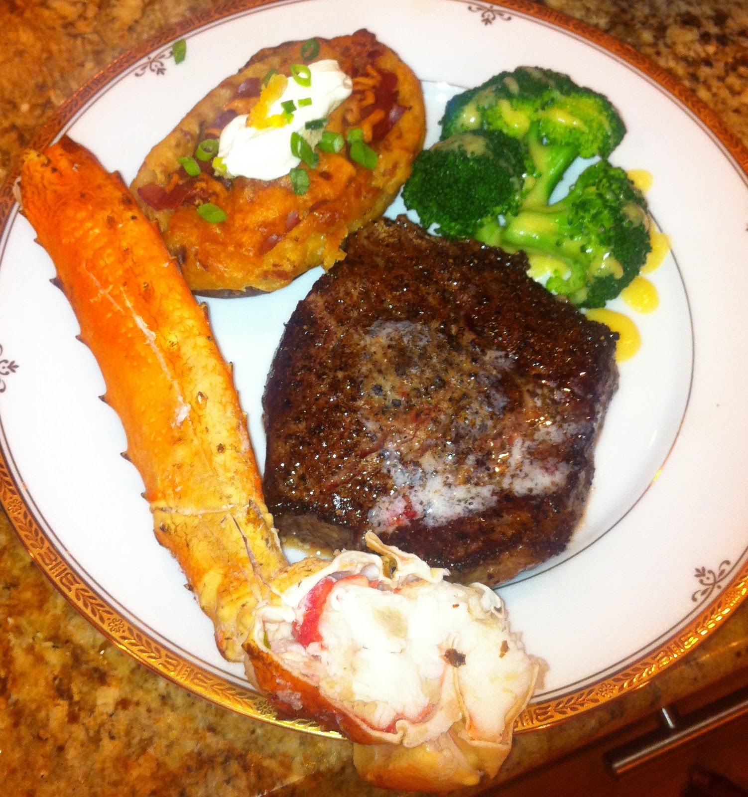 GREAT EATS HAWAII: STEAK AND CRAB - DINNER AT HOME WITH FAMILY