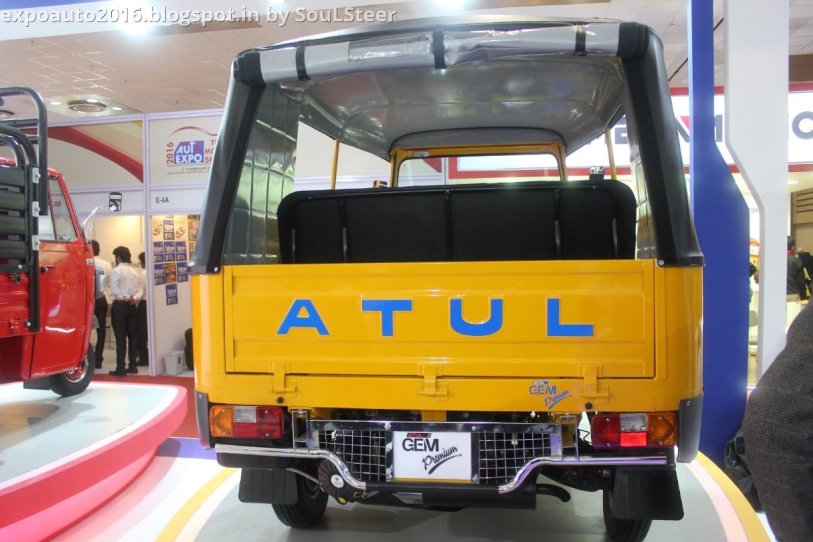Auto Expo 16 By Soulsteer Atul Gem Xl Hd Gem Premium Gemini Petrol And Gemini Cng Auto Rickshaw On Display At Auto Expo 16