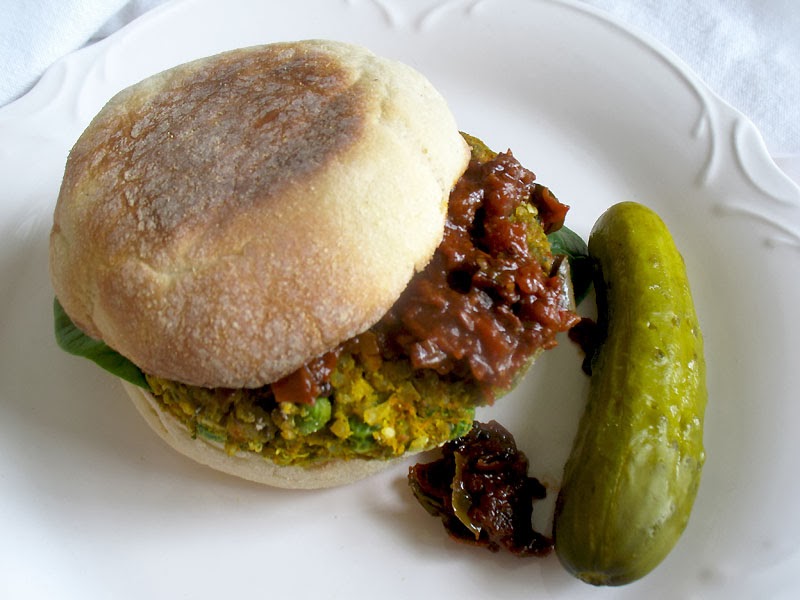 Chickpea Quinoa Vegetable Burgers | Lisa&amp;#39;s Kitchen | Vegetarian Recipes ...