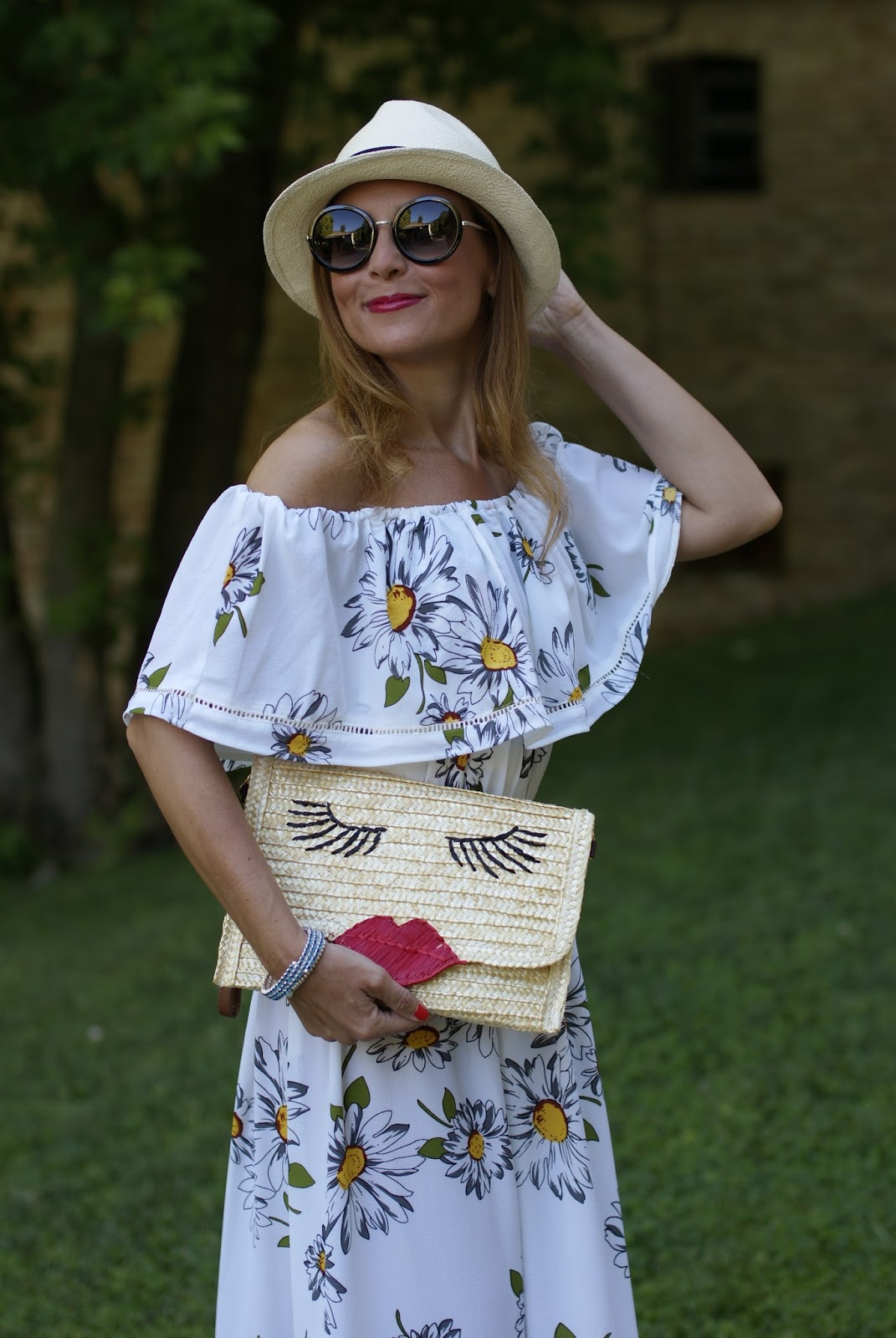 off the shoulder maxi dress with daisy print on Fashion and Cookies fashion blog, fashion blogger style