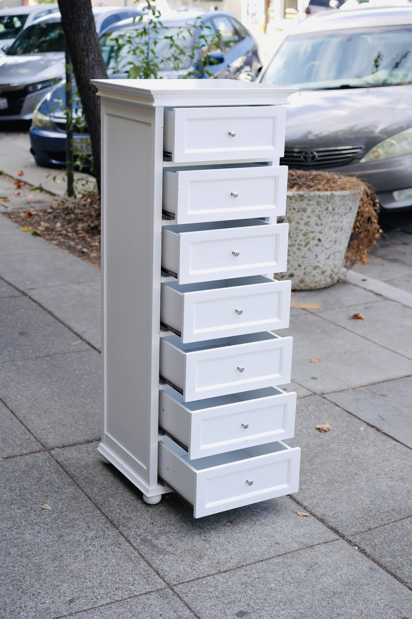 UHURU FURNITURE & COLLECTIBLES SOLD 101633 Ikea Lingerie 7 Drawer