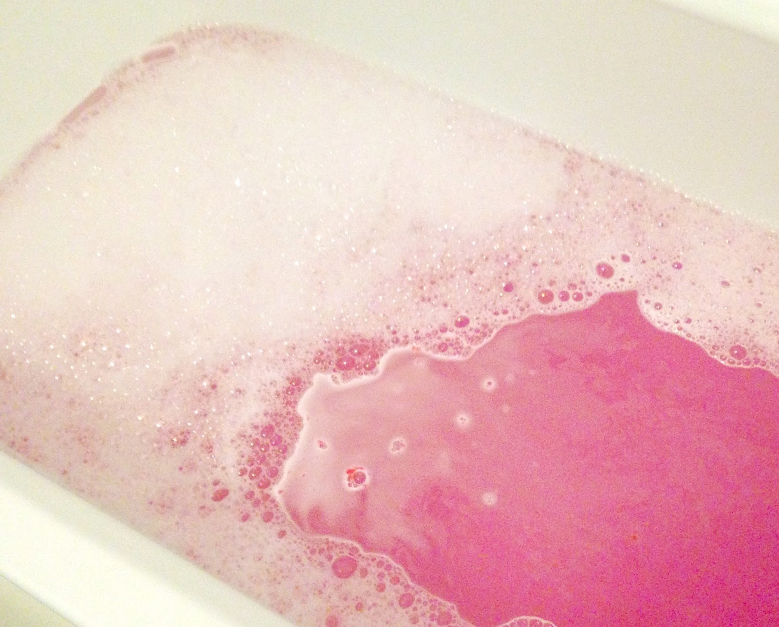 Lush Rose Jam Bubbleroon Review ♥
