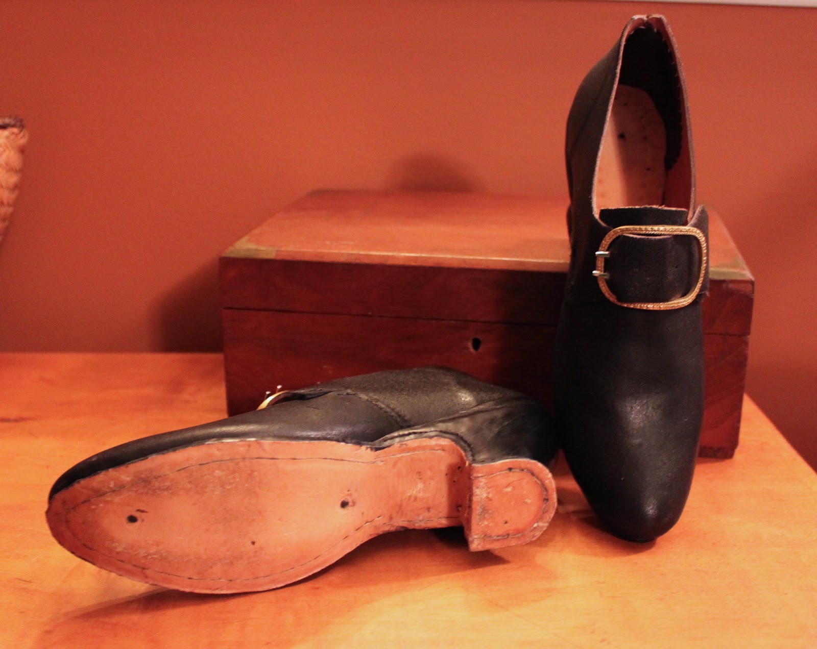 Diary of a Mantua Maker: Common Shoes