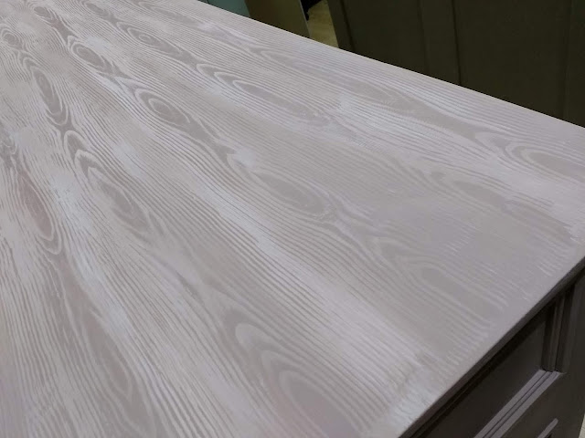 Αφιέρωμα: Μπουφές! Αρκούδα καφέ ... "τρέχα και βάψε" τον ξύλινο μπουφέ 13 Annie Sloan Greece Αφιέρωμα: Μπουφές! Αρκούδα καφέ ... "τρέχα και βάψε" τον ξύλινο μπουφέ 13 Annie Sloan Greece