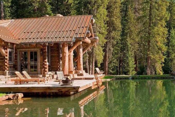 headwaters-porch-lakeside-log-cabin