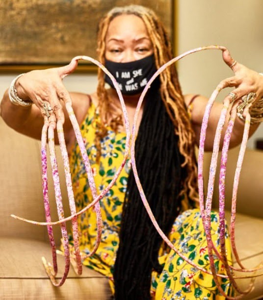 To Ladun Liadi's Blog Woman with the world's longest nails
