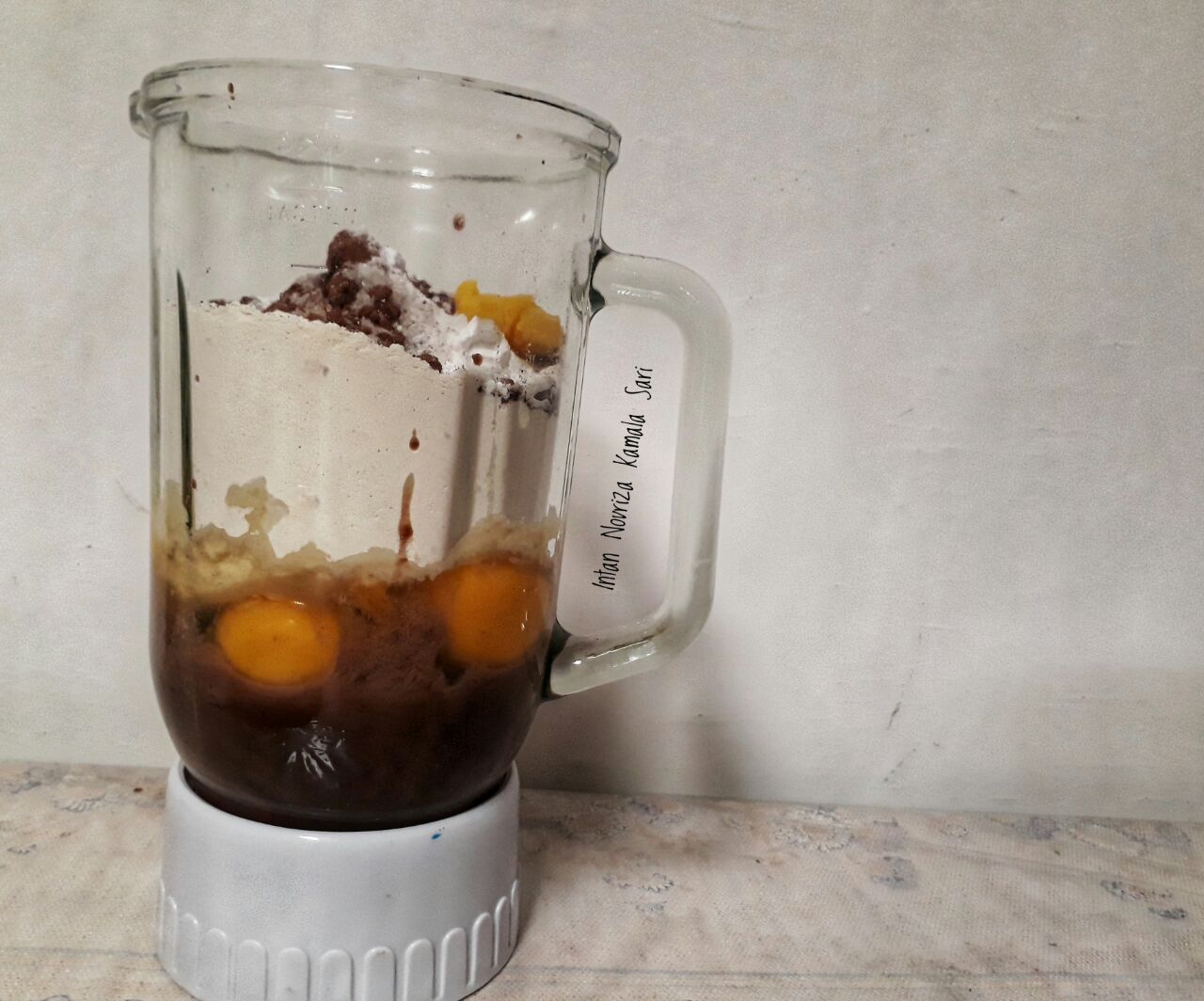 Membuat Brownies Dengan Blender