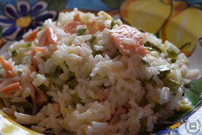 insalata di riso con salmone