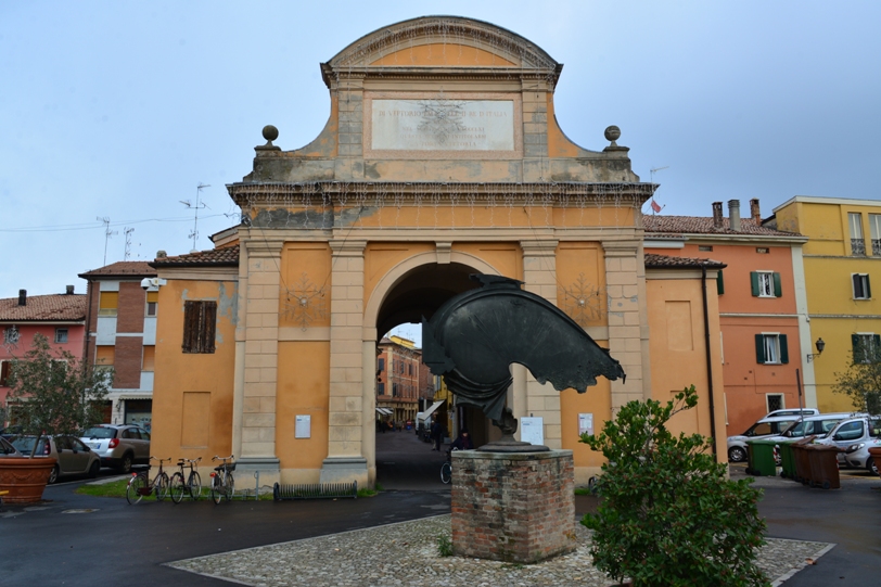 I murales di San Giovanni in Persiceto un capolavoro di Gino