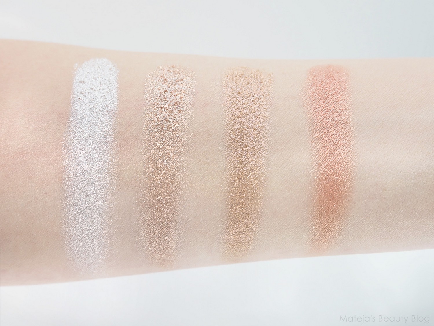 revolution pro hd highlighter palette