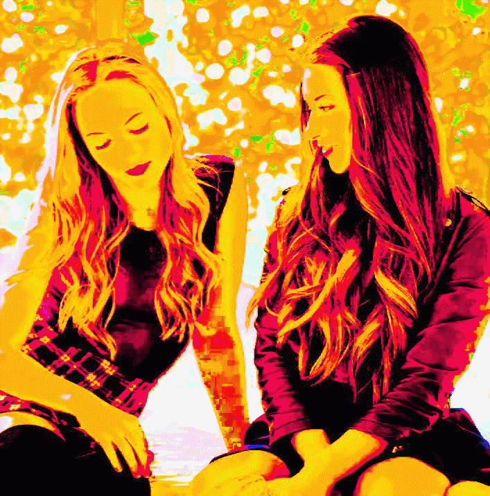 Gf bff. Романтическая пара. 3d девушка на андроид. 3d девушки виртуальные. Girlfriend forever.