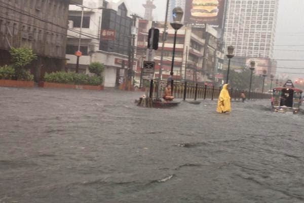 Flood in España, Manila