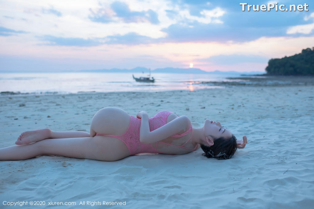 Image XIUREN No.2340 - Chinese Model Shen Mengyao (沈梦瑶) - Sexy Pink Monokini on the Beach - TruePic.net - Picture-2