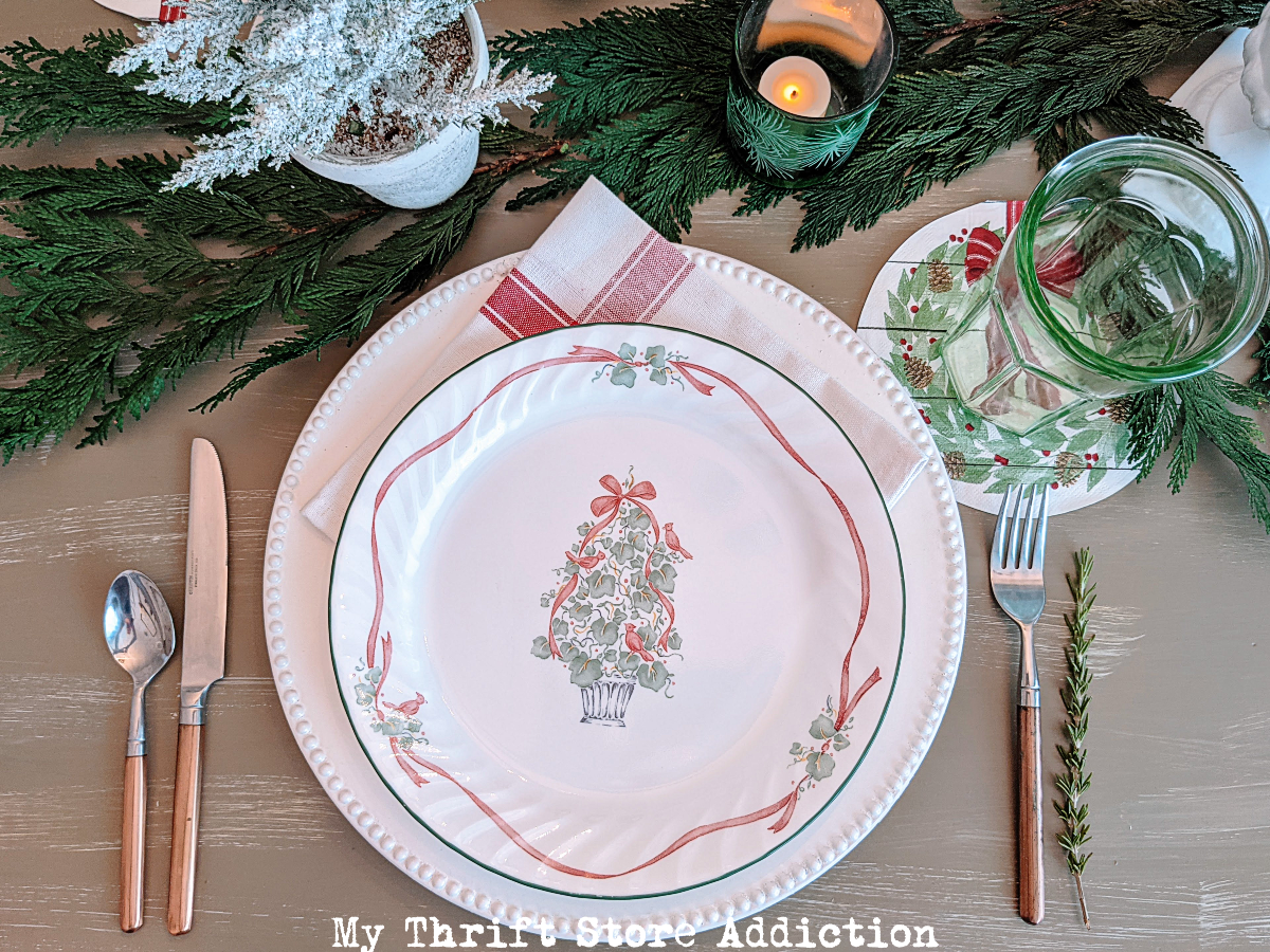 nature inspired Christmas table and cocoa bar