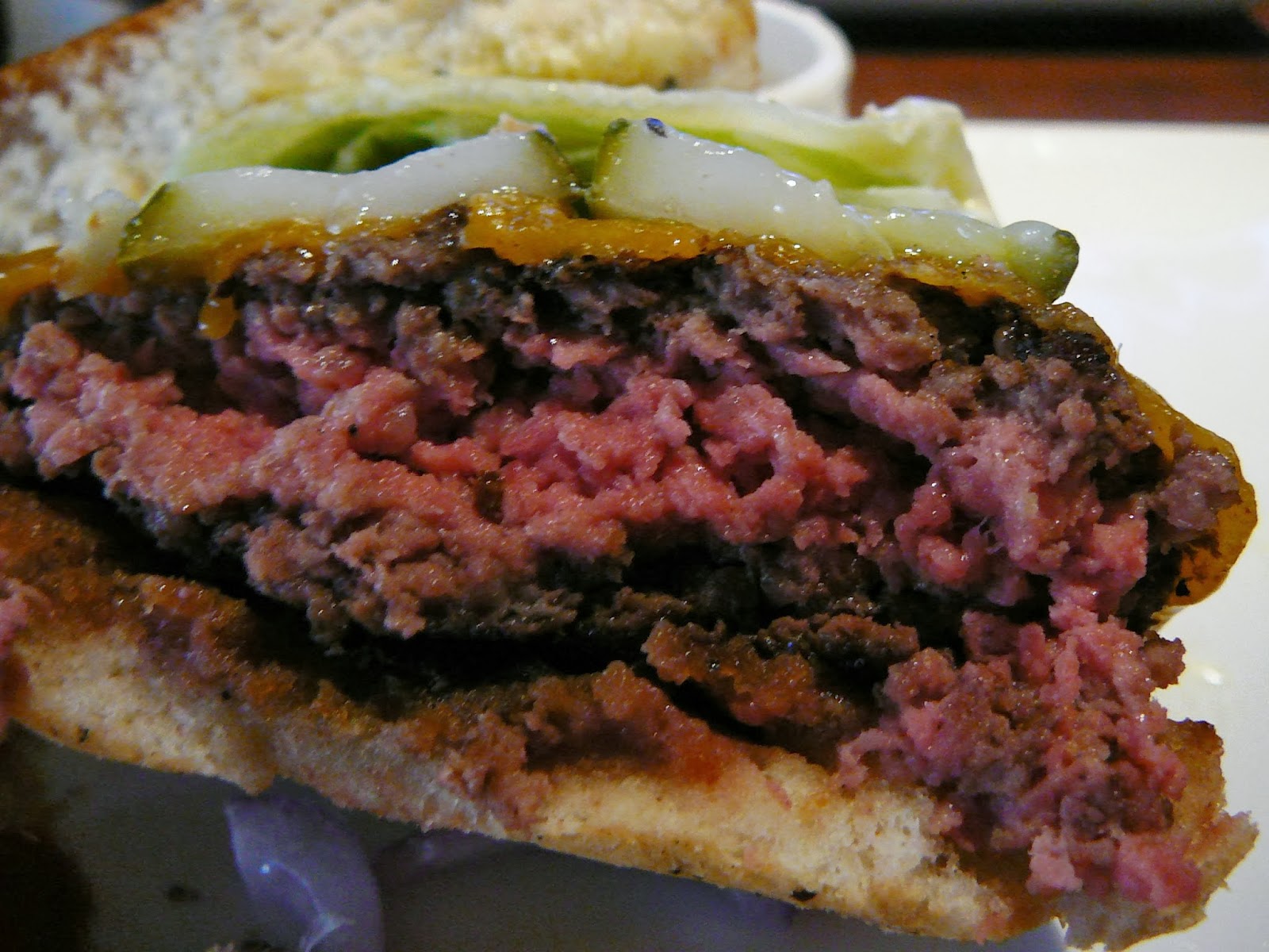 Bill Cianci's (Mostly) Burger Reviews Yard House, West Nyack, NY