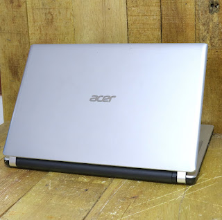 Laptop Gaming Acer V5-471G Core i3 Dual VGA