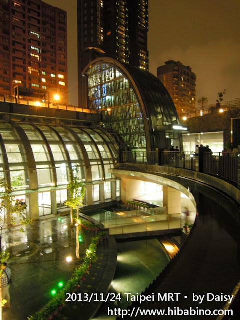 [台北捷運] 信義線 新亮點‧大安森林公園站水舞秀‧夜景