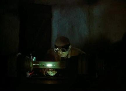 Dr. Cyclops 1940 / Secuencia del film