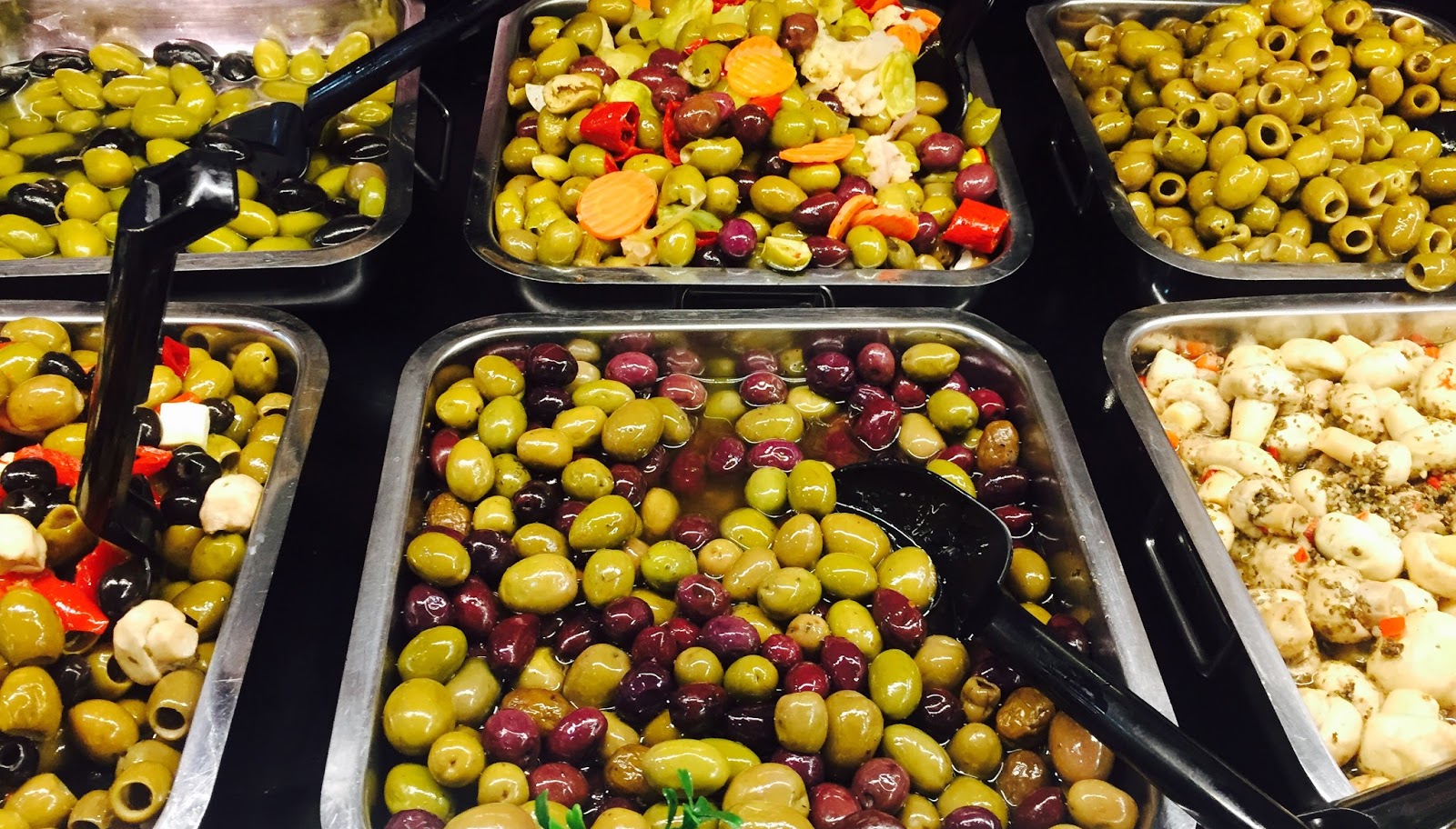 Easy Thanksgiving Antipasto Platter