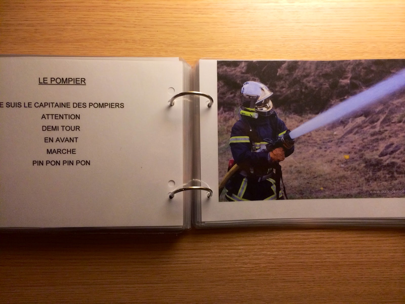 Ribambelle, et vos petits s'éveillent !: Un nouveau carnet des chansons