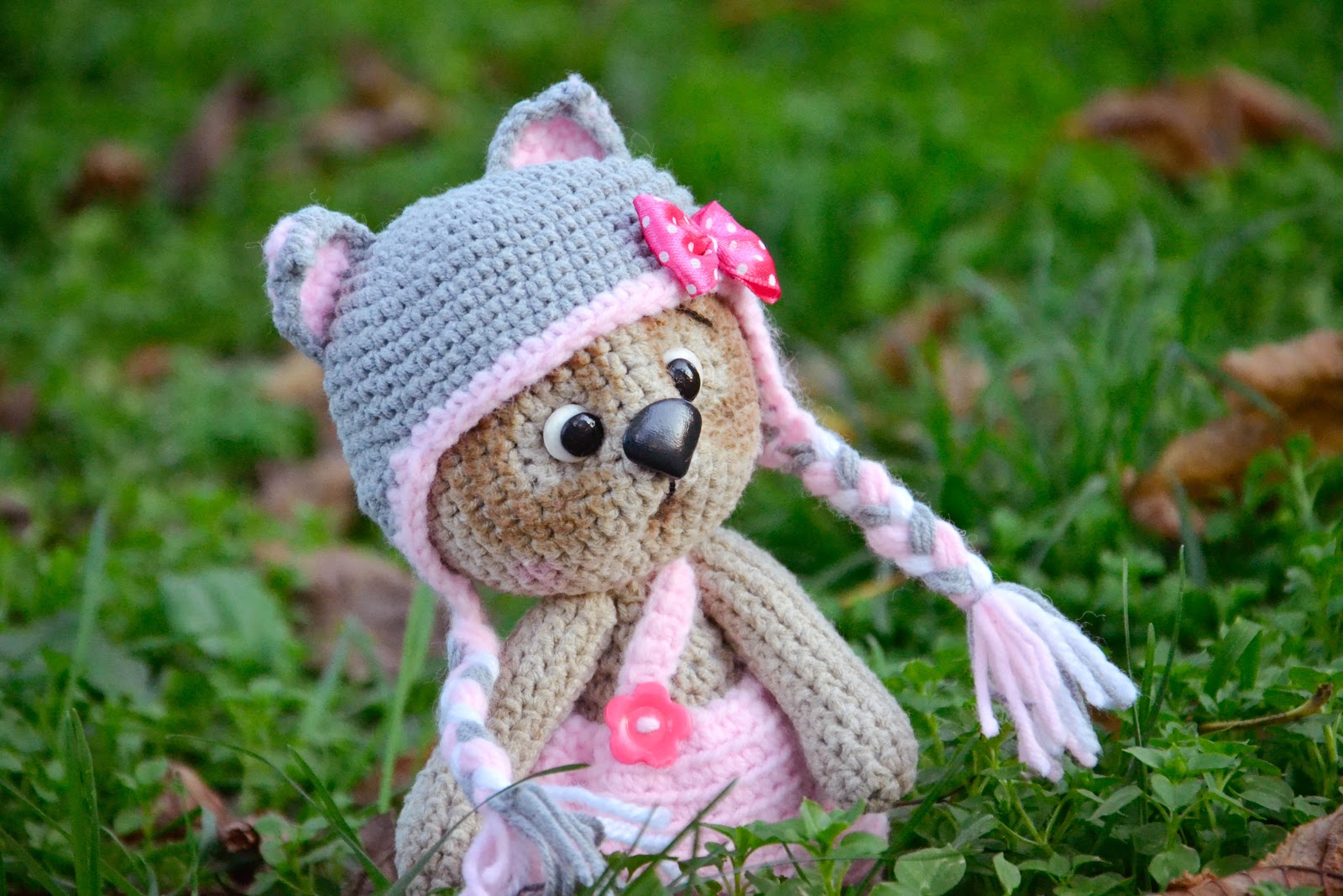 шапка амигуруми крючком. шапка амигуруми крючком. амигуруми утка в шапке. вязаные шапочки для кукол спицами со схемами и описанием. шапка амигуруми крючком.