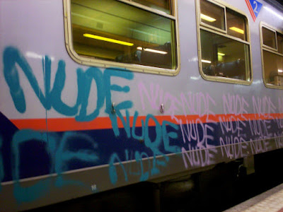Nude graffiti