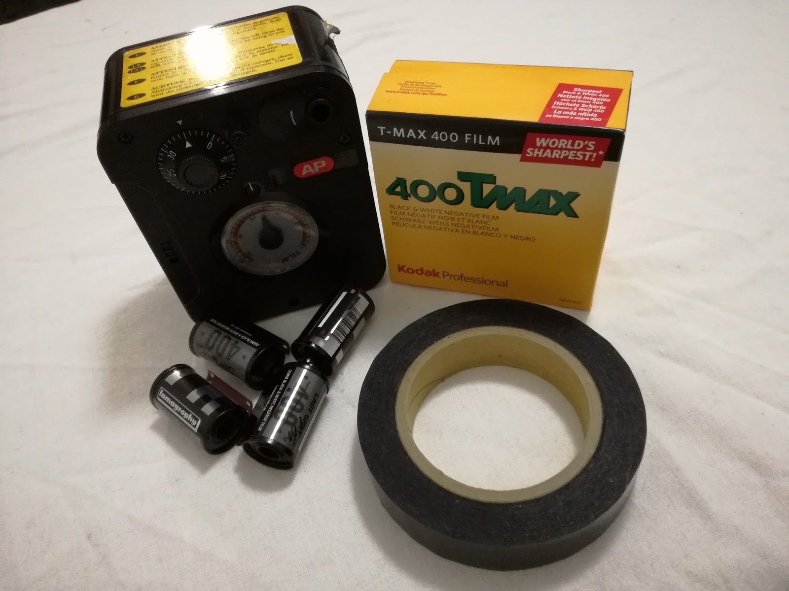 Kodak モノクロネガフィルム  T-MAX 400 長巻フィルム（期限切れ）
