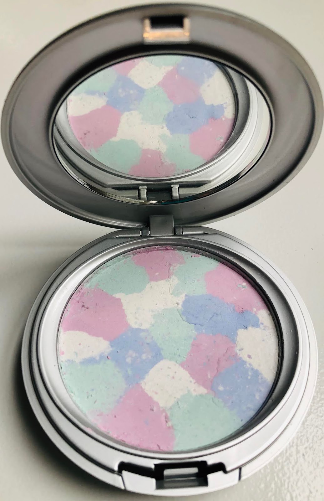 Color Correcting Pressed Powder