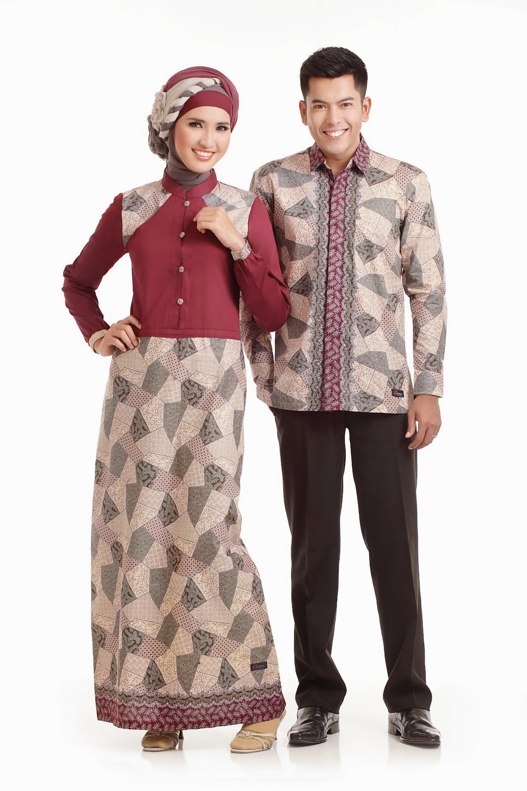 Model foto gambar baju  batik  pria untuk  acara pernikahan 