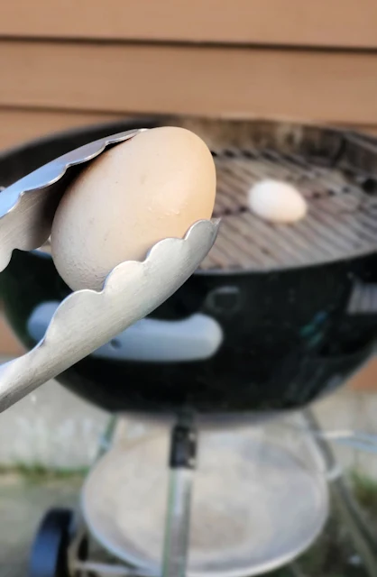 grilling eggs