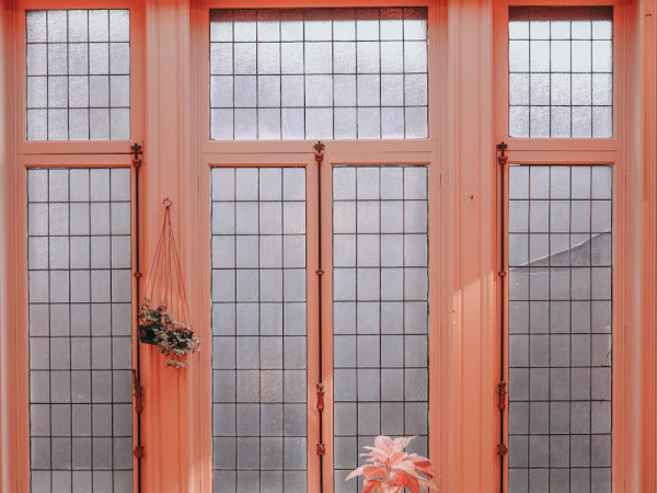 High Tea at Domestic Antwerp and Influencer Clichés