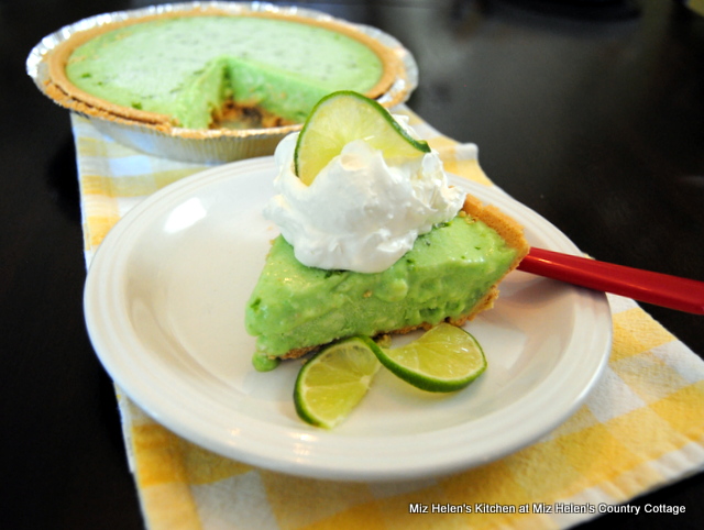 Tropical Lime Freeze Pie at Miz Helen's Country Cottage