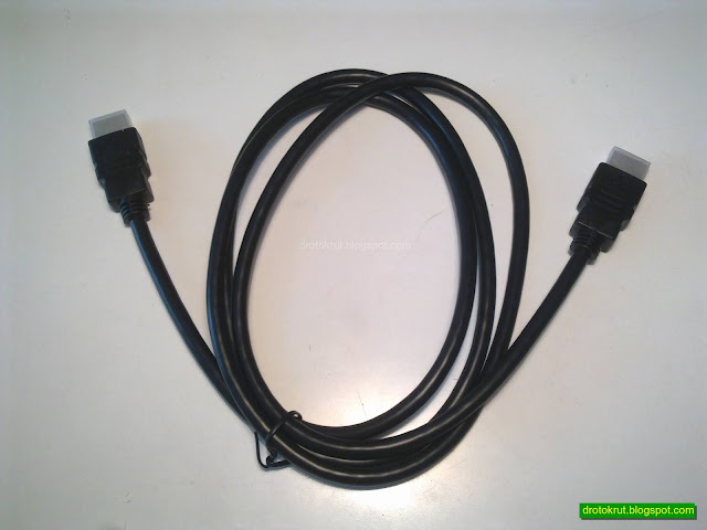 HDMI-HDMI кабель из комплекта KVM switch D-Link DKVM-210H